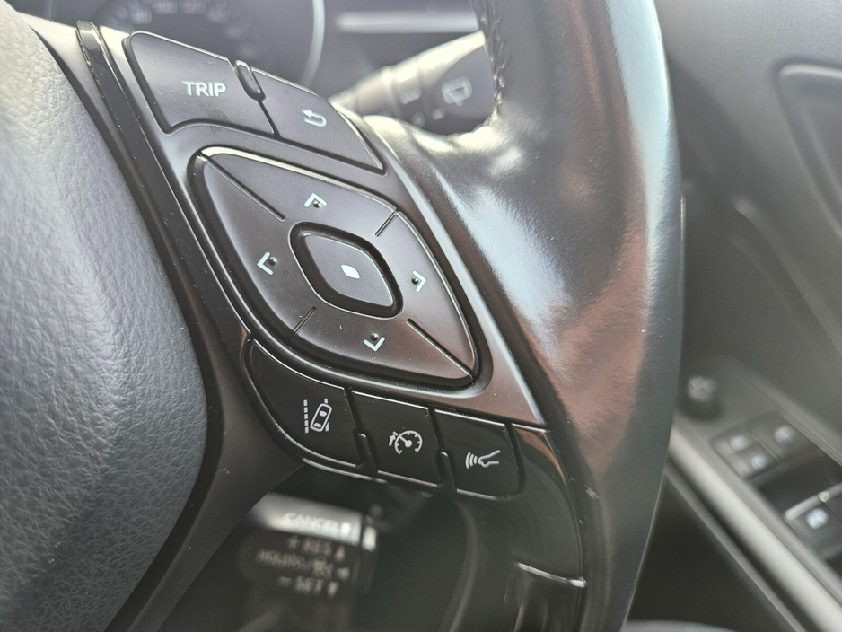 2018 Toyota C-HR - image 13