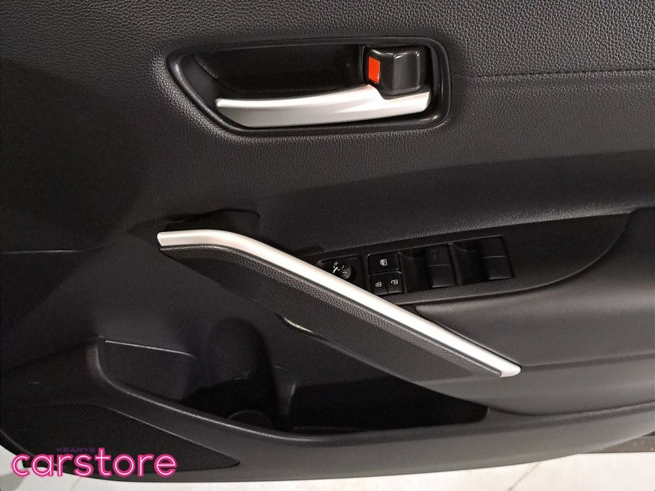 2024 Toyota Corolla Cross - image 17