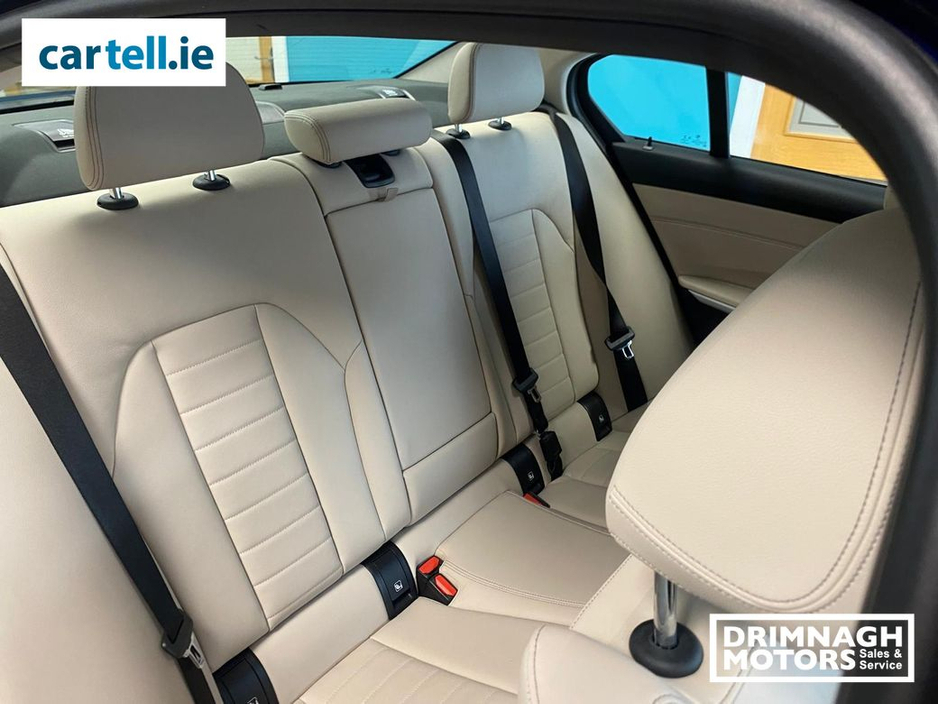 2020 BMW 3 Series - image 11