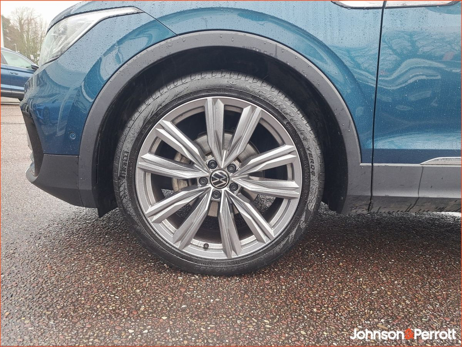 2024 Volkswagen Tiguan - image 14