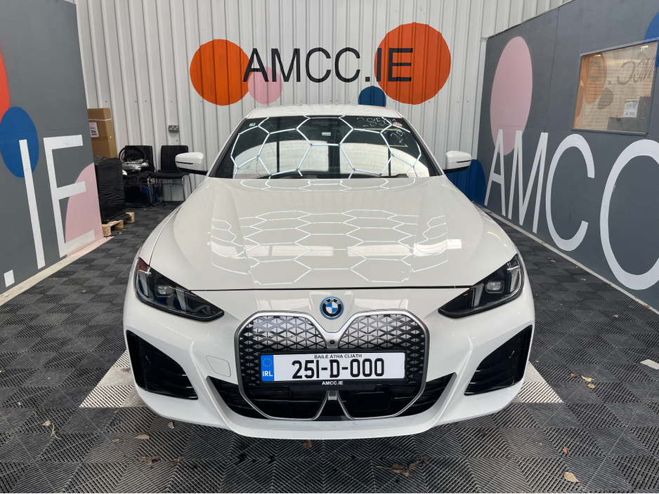 2025 BMW i4 - image 6