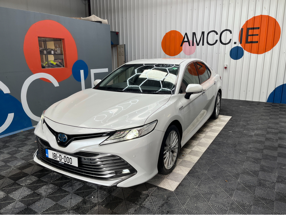 2018 Toyota Camry - image 5