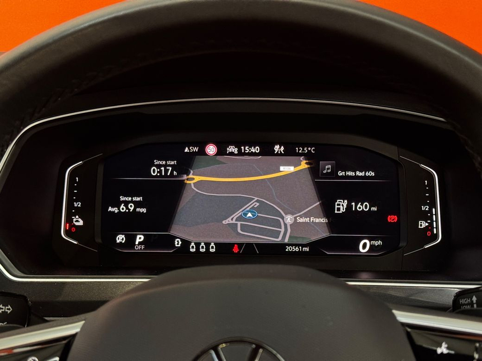 2024 Volkswagen Tiguan - image 15