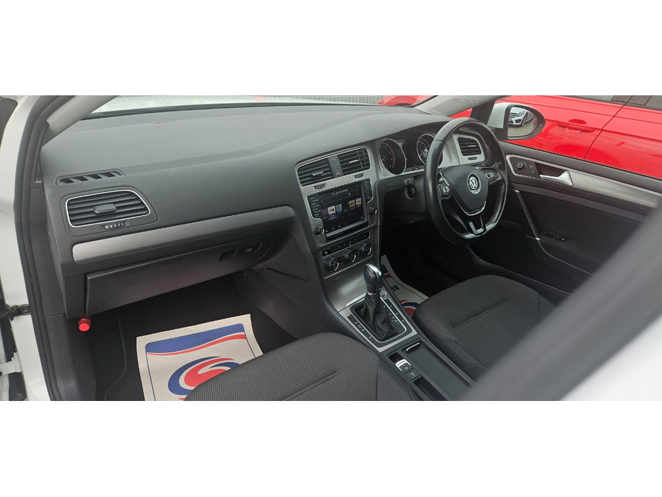 2016 Volkswagen Golf - image 22