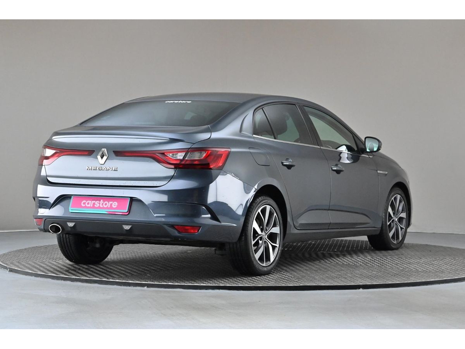 2017 Renault Megane - image 9
