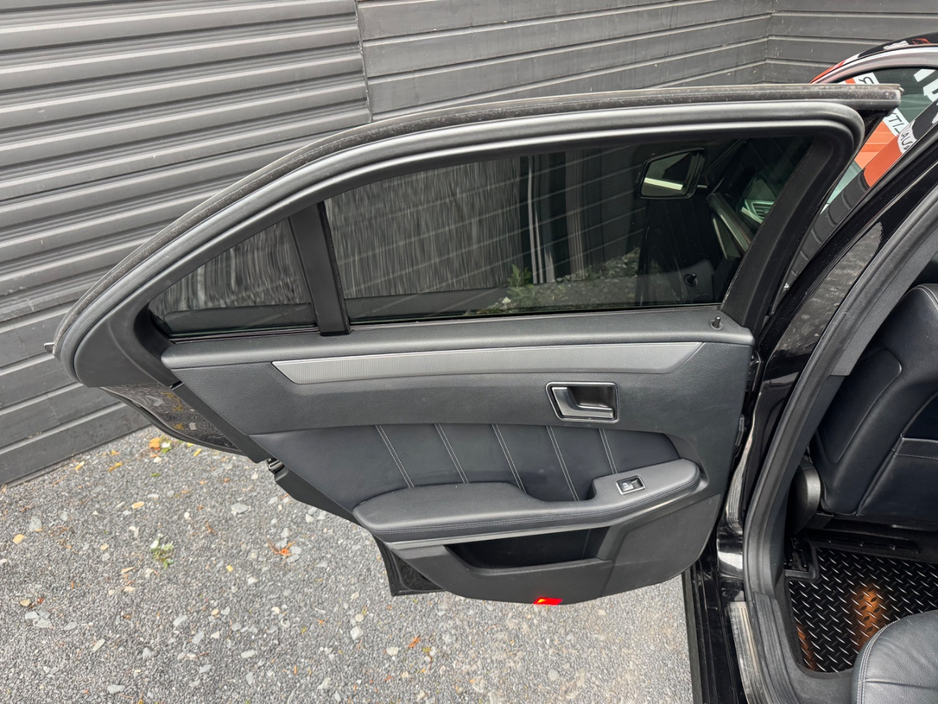 2014 Mercedes-Benz E Class - image 18