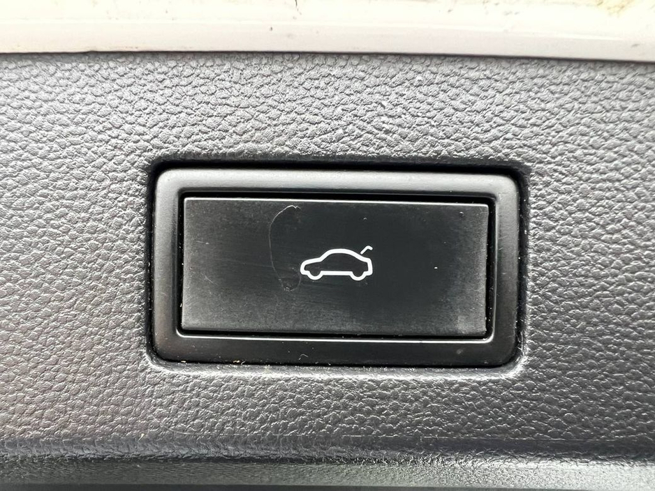 2022 Volkswagen Arteon - image 14