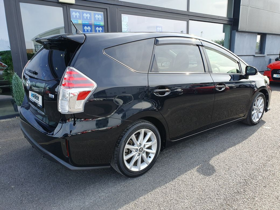 2016 Toyota Prius+ - image 8