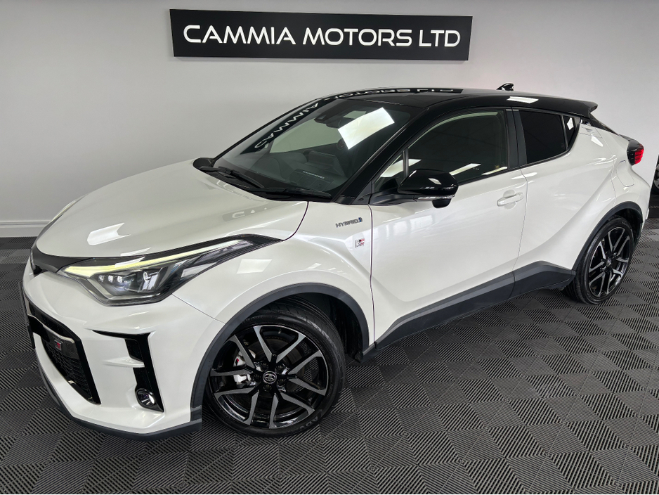 2020 Toyota C-HR - image 2