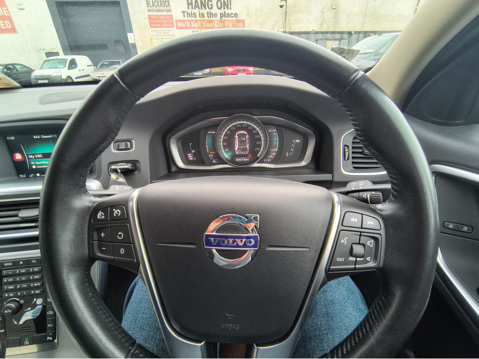 2017 Volvo V60 D3 SE LUXURY G'TRONIC 5DR AUTO CROSS COUNTRY €17,950