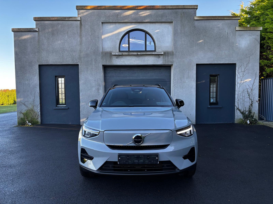 2023 Volvo XC40 CORE RECHARGE TWIN E