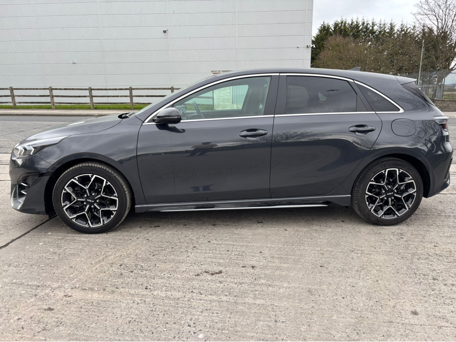 2025 Kia Ceed - image 7