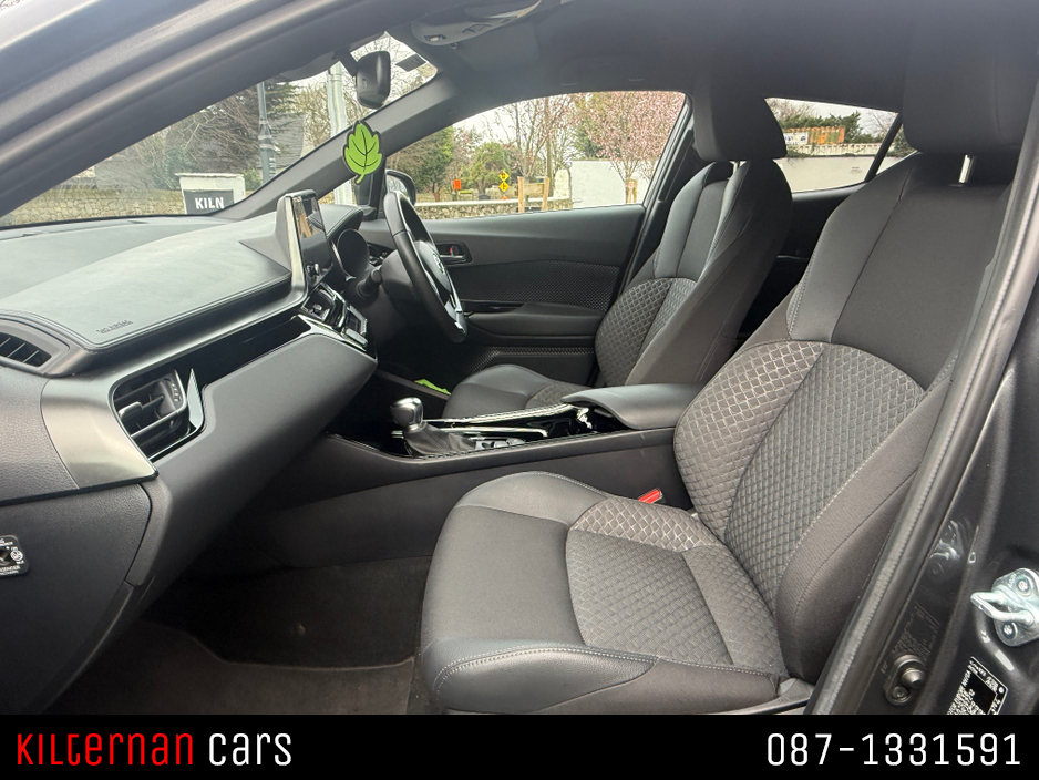 2022 Toyota C-HR - image 11