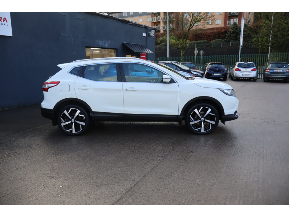 2016 Nissan Qashqai SV Very Low Mileage New Timing Belt & Tyres Exceptional! €13,495