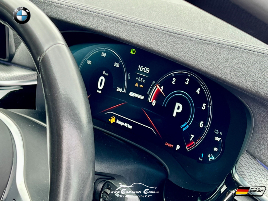 2019 BMW 5 Series - image 14