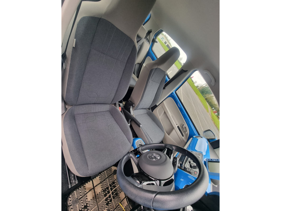 2015 Volkswagen up! - image 17