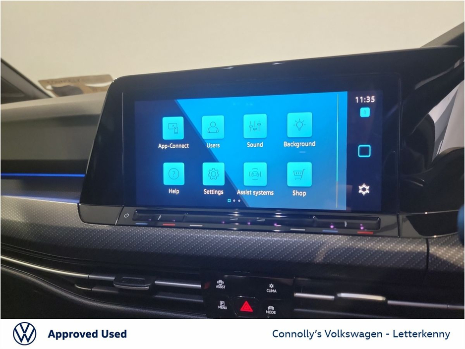 2024 Volkswagen Golf - image 19