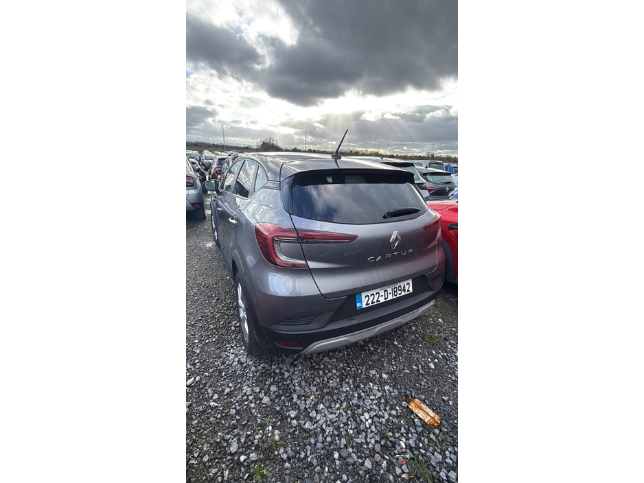 2022 Renault Captur 1.0 TCe 90 DFull Iconic €16,995