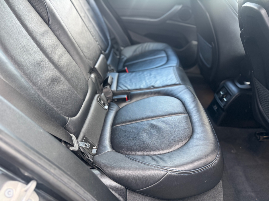 2021 BMW X1 - image 26