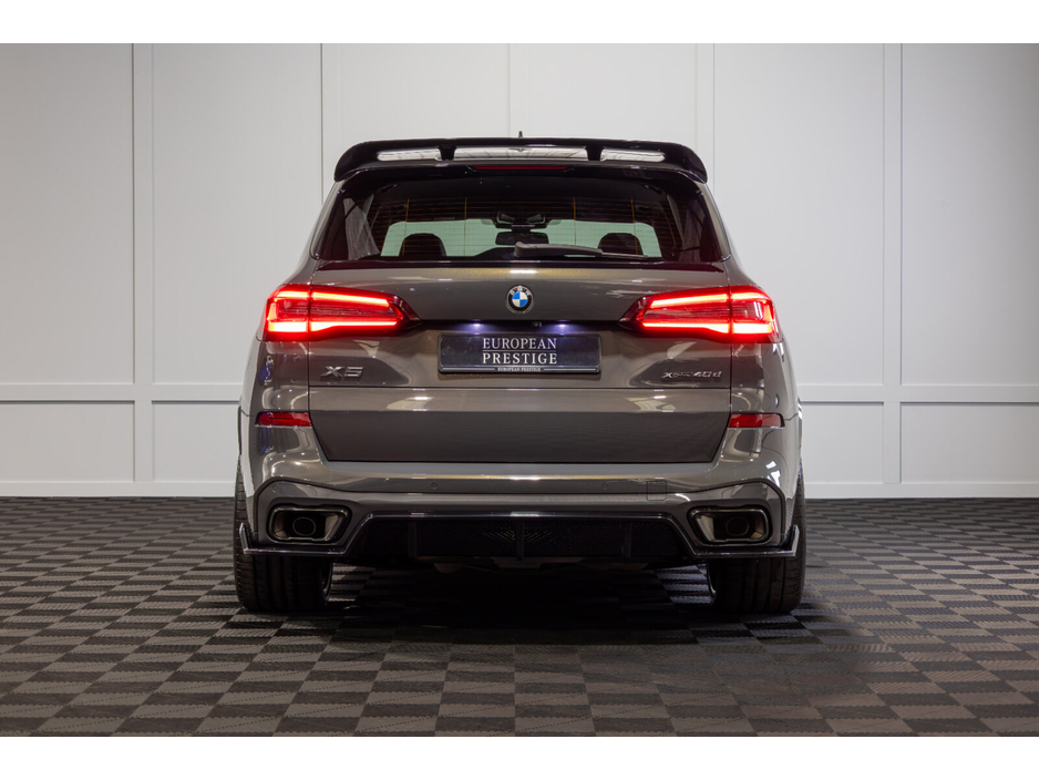 2023 BMW X5 - image 5