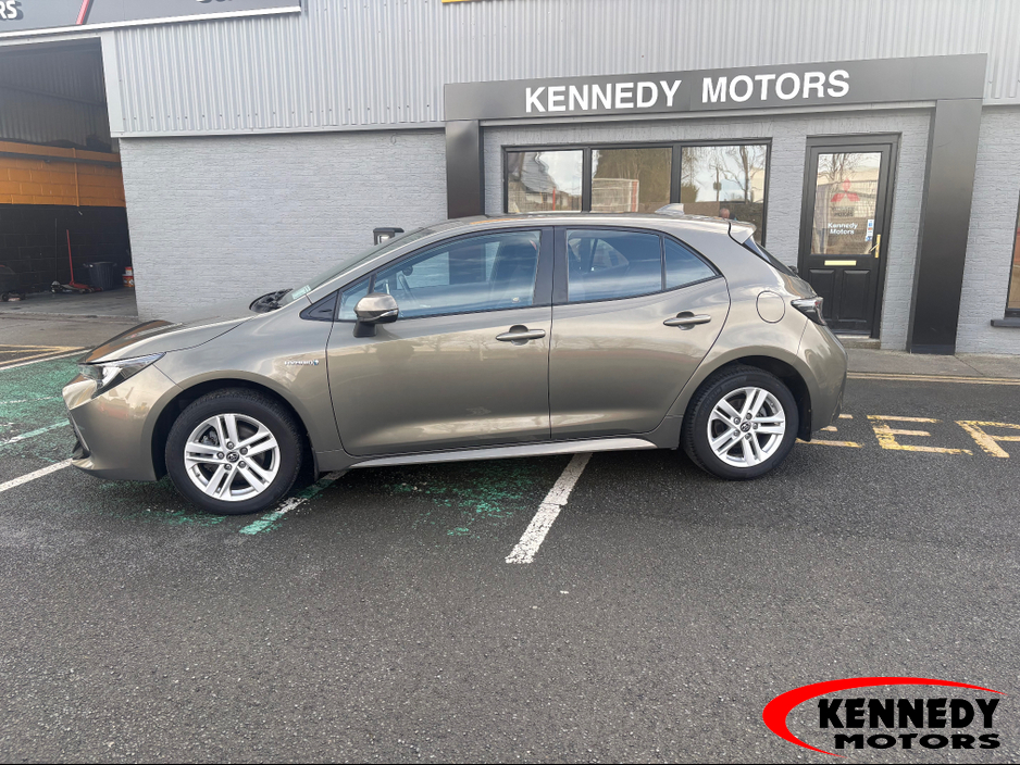 2019 Toyota Corolla - image 3