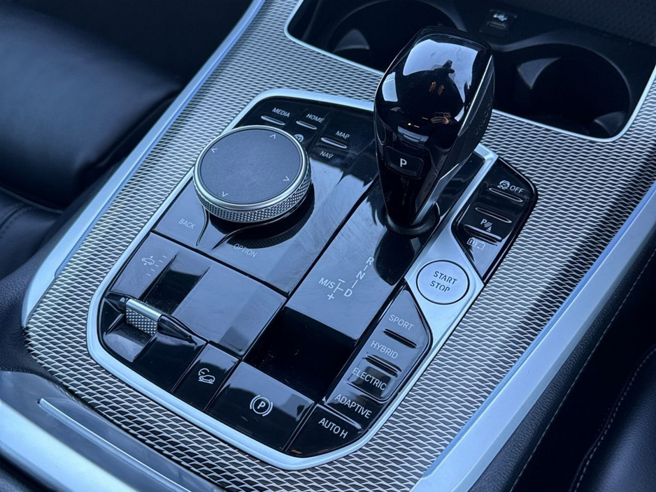 2022 BMW X5 xDrive45e M Sport €65,950