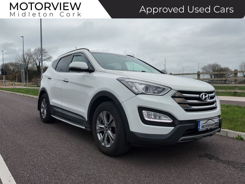 2016 Hyundai Santa Fe - image 2