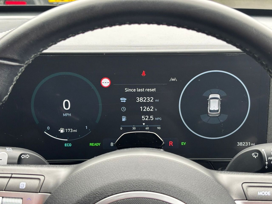 2023 Hyundai Kona - image 32