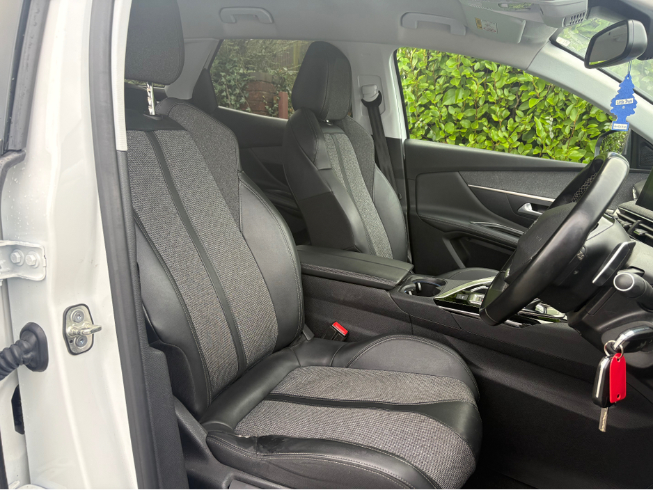 2019 Peugeot 3008 ALLURE 1.2 130 AUTOMATIC 6.2 4 €20,950