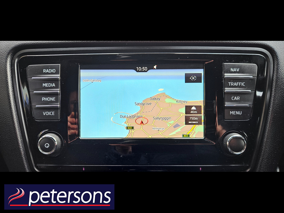 2016 Skoda Octavia - image 29