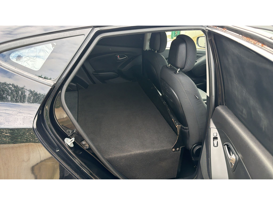 2015 Hyundai ix35 - image 8