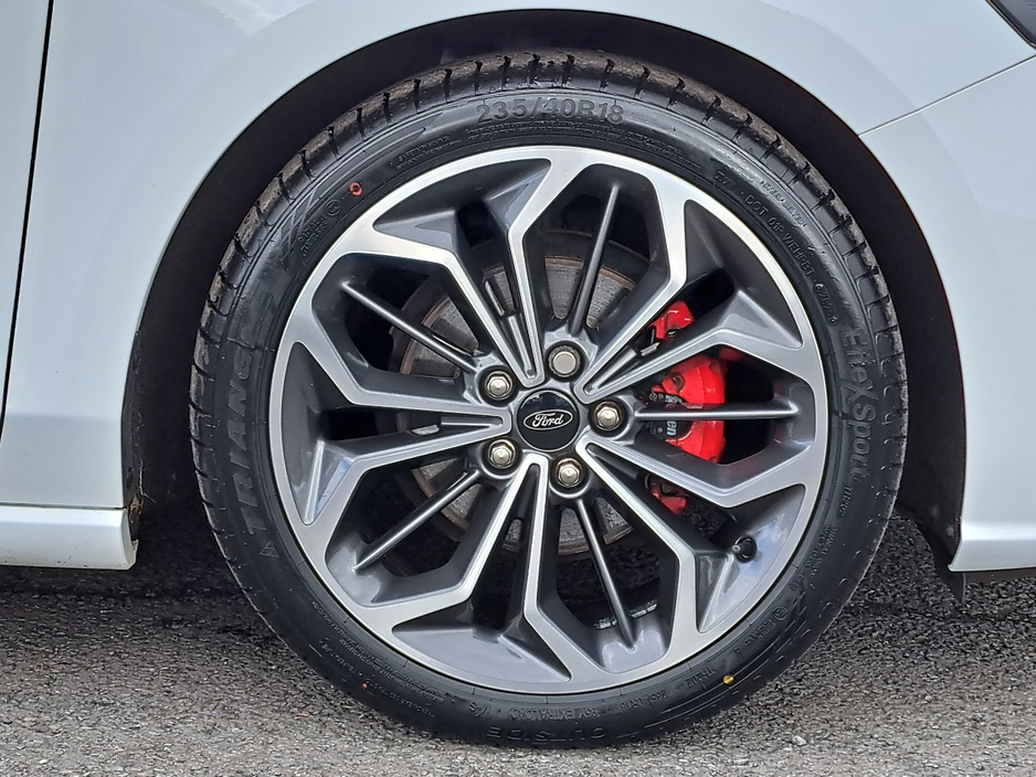 2023 Ford Focus - image 12