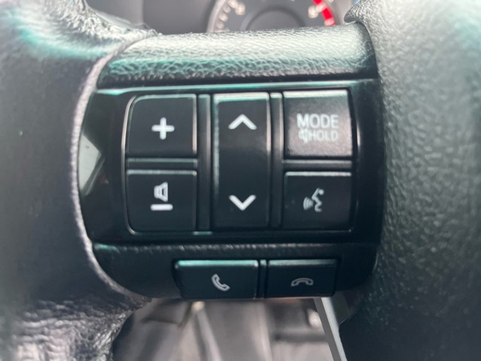2021 Toyota Hilux - image 16