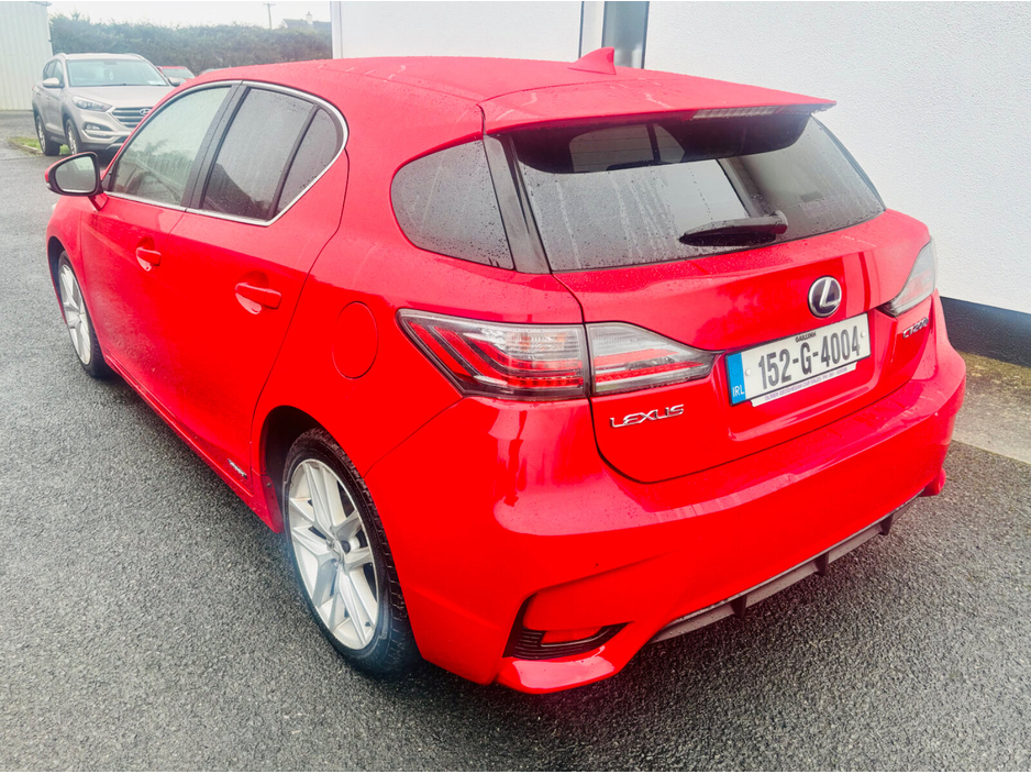 2015 Lexus CT 200 h - image 7