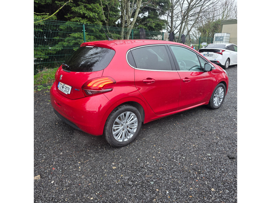 2017 Peugeot 208 1.2 PureTech 68bhp Access 3 dr €11,450