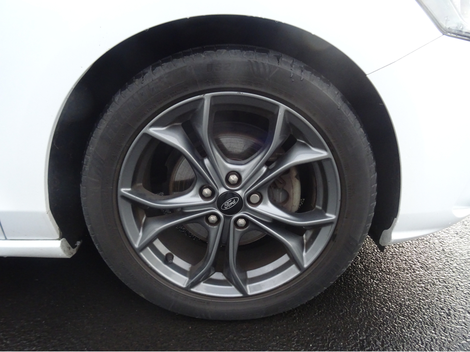 2019 Ford Focus ST-LINE 1.0 ECOBOOST 125 125PS 4DR €18,450