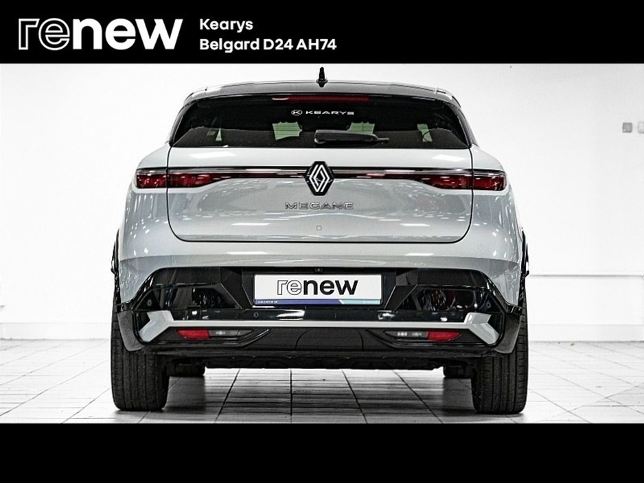 2024 Renault Megane E-Tech - image 10