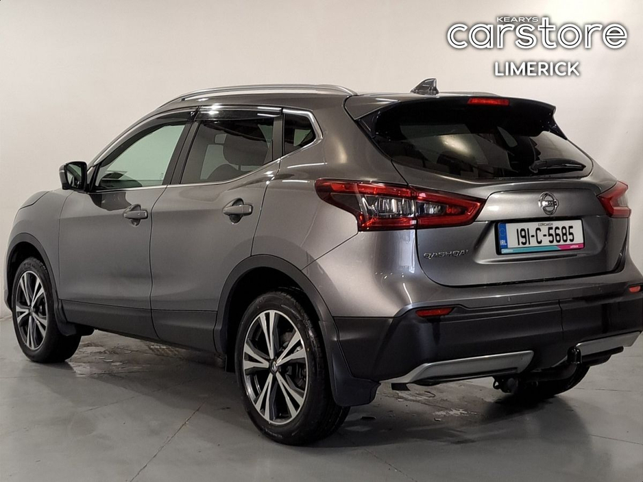2019 Nissan Qashqai - image 5
