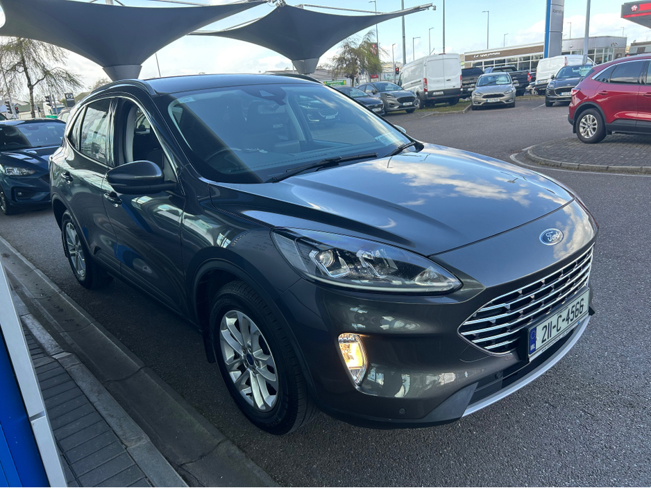 2021 Ford Kuga - image 8