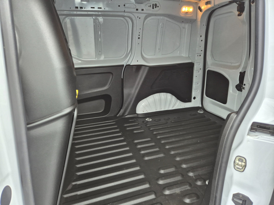 2023 Fiat Doblo - image 15