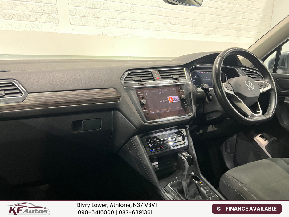 2022 Volkswagen Tiguan Allspace - image 12