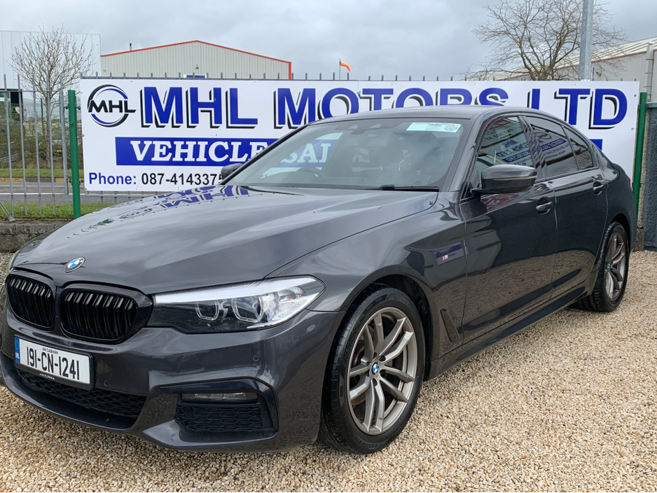 2019 BMW 5 Series - image 3