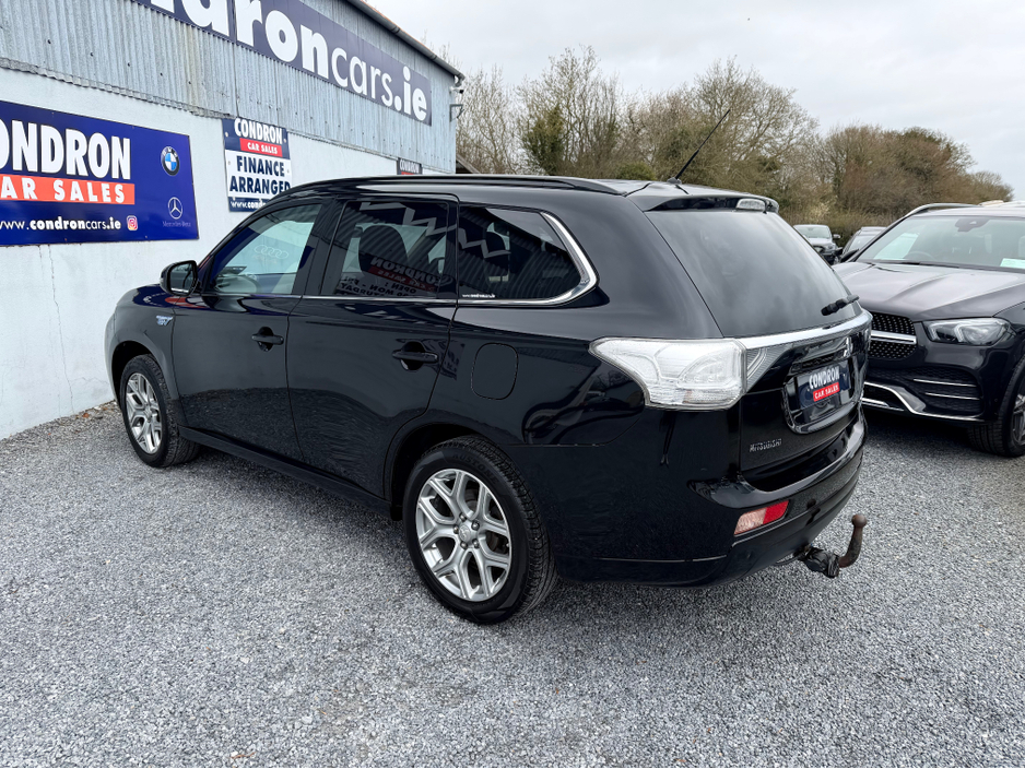 2015 Mitsubishi Outlander - image 19