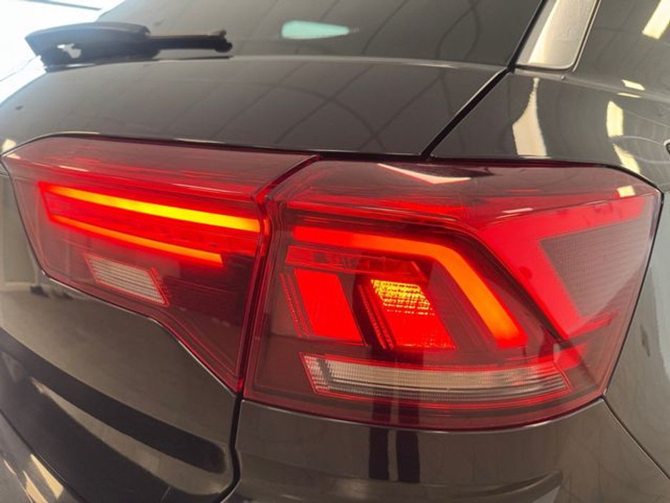 2021 Volkswagen T-Roc - image 19