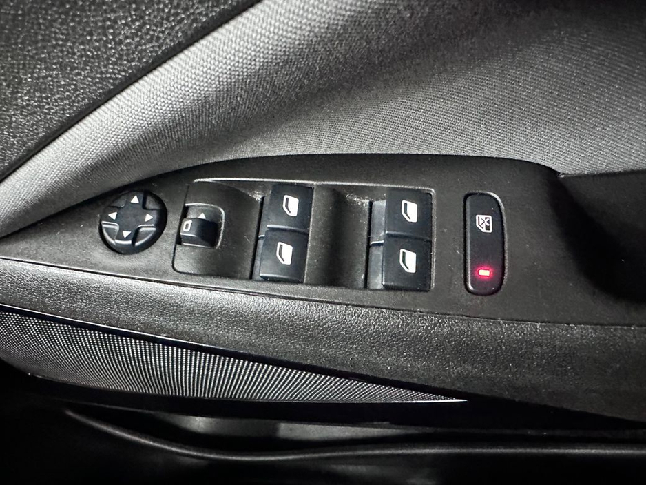 2020 Opel Crossland X - image 22