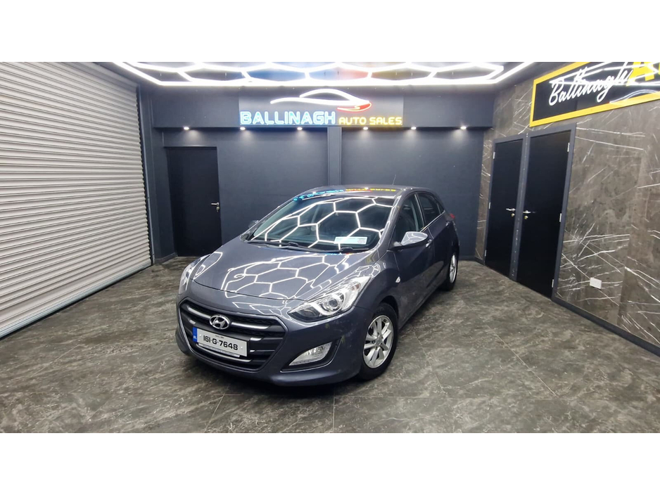 2016 Hyundai i30 - image 5