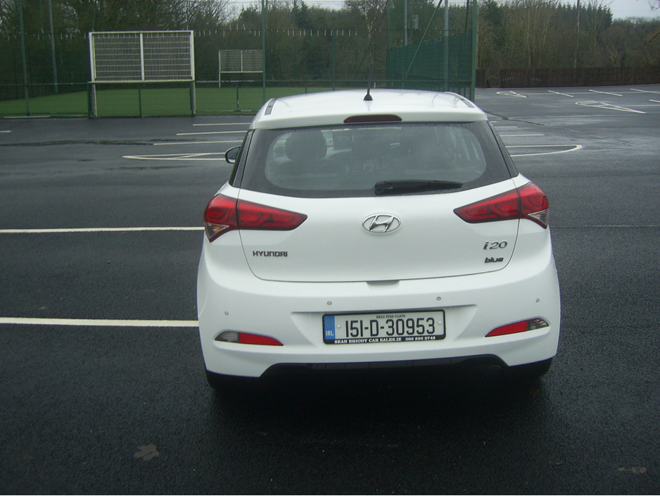 2015 Hyundai i20 PETROL DELUXE 5DR €7,950