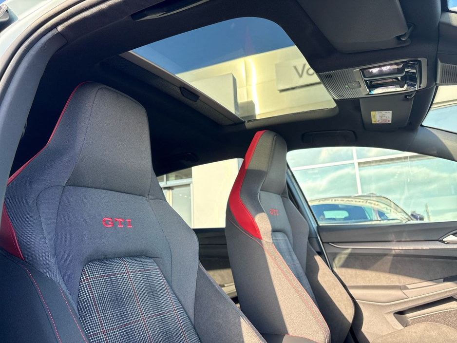 2026 Volkswagen Golf *DEMO* GTI 2.0 TSI 265HP €62,975