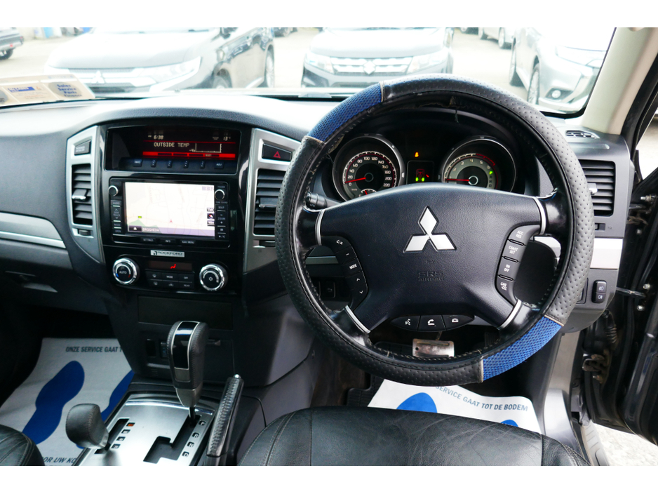 2015 Mitsubishi Pajero LWB N1 5-ST AT N 4DR A AUTO €22,000