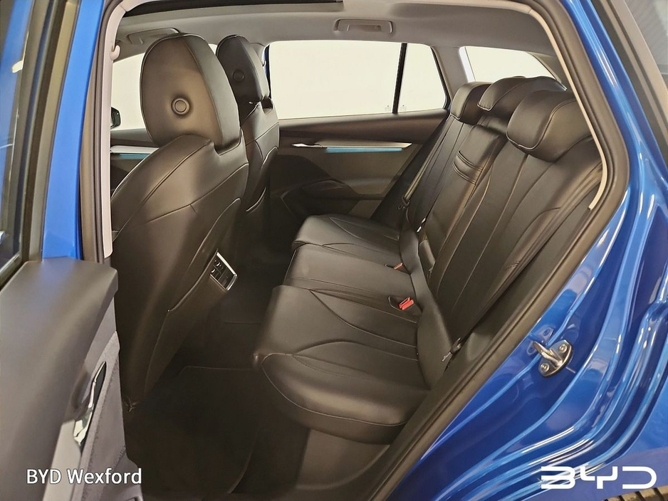 2023 Skoda Enyaq - image 9